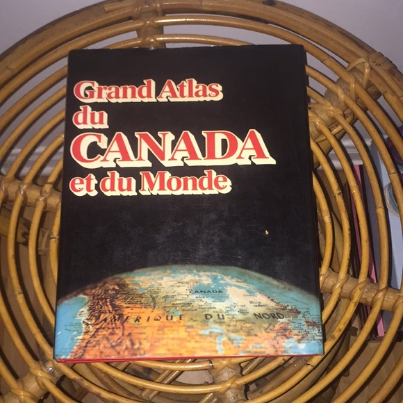 Grand Atlas du Canada et du Monde 1979 Hardcover - Picture 2 of 14
